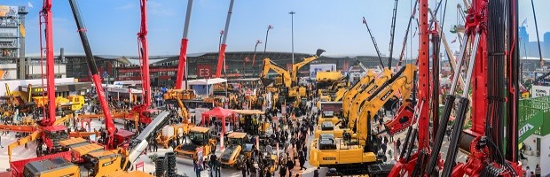 在bauma CHINA(上海宝马工程机械展)参展带来绝佳商业机会 在bauma CHINA(上海宝马工程机械展)2014中,室外区域的过道上人流密集